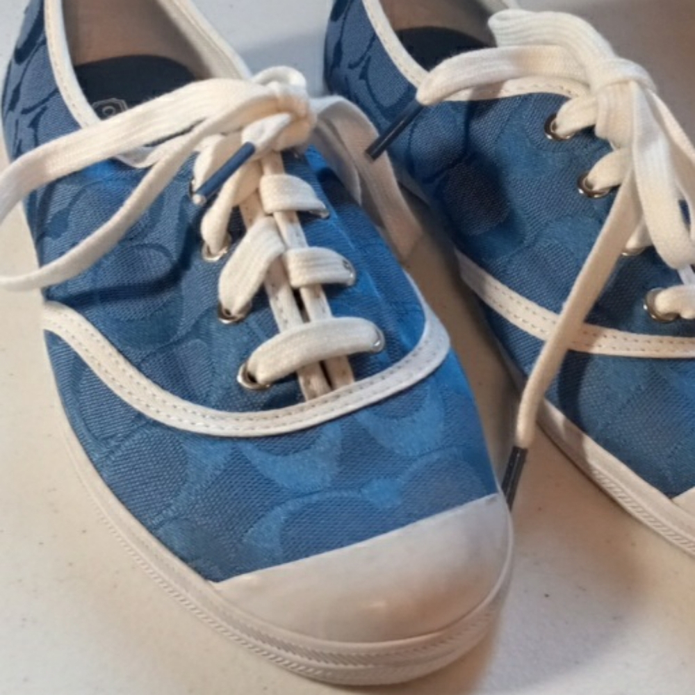 Vintage COACH Lake Blue Retro Style Low Top Casual Lace Up Sneakers size 6.5